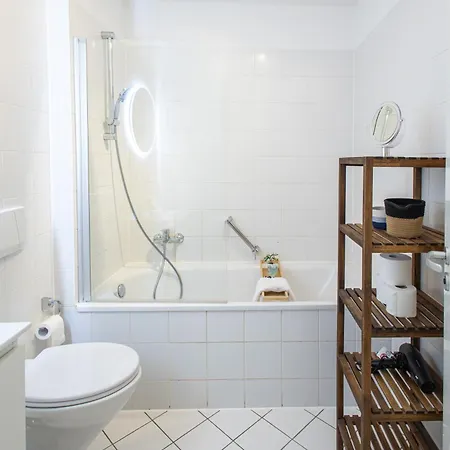 Deluxe-apartment I Balkon I Tiefgarage I Wlan Appartement Magdebourg